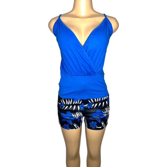NWT Blue and Black Women Set Size L Stretchy Belt Short and Wrap Sleeveless Top - Picture 2 of 7